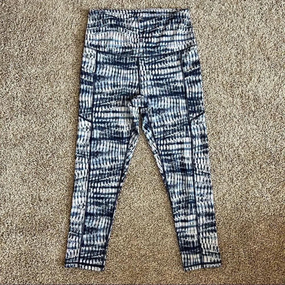 Gaiam Tie Dye Cropped Leggings With Side Pockets Size S - Picture 6 of 6